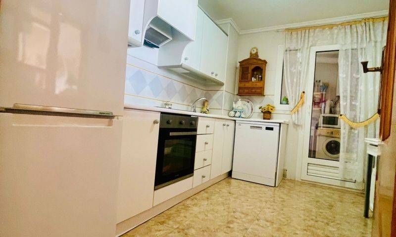 Re-sale - Apartment - Torrevieja - La Mata