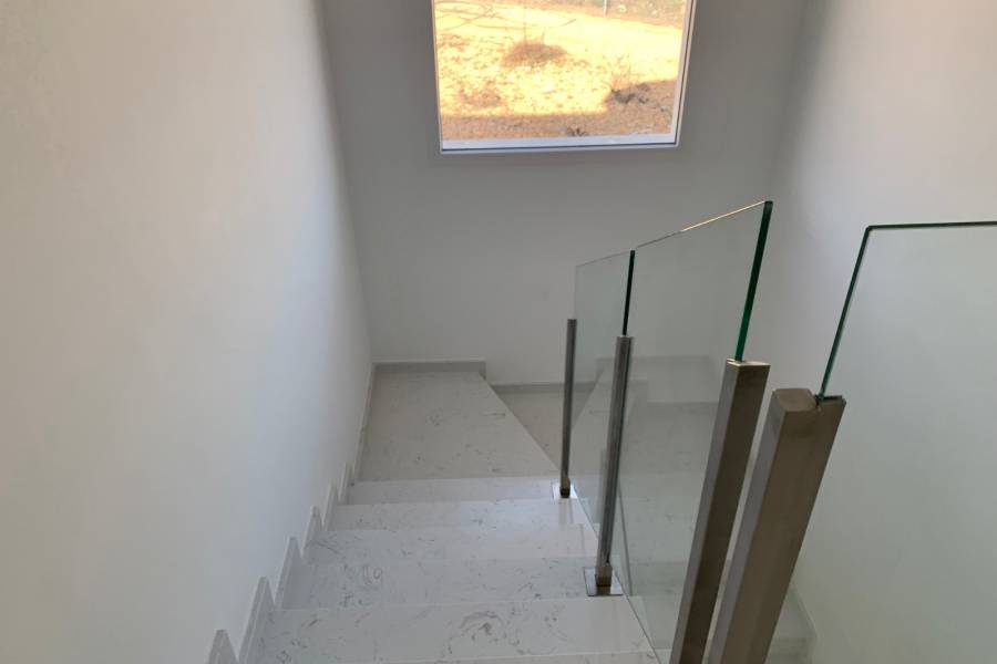 Obra Nueva - Chalet - Pinoso