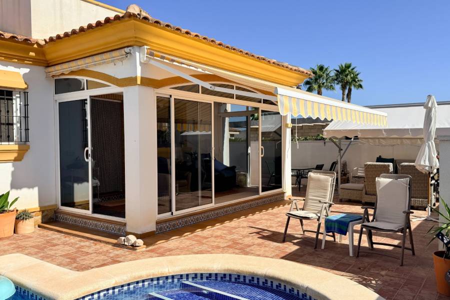 Re-sale - Villa - Hondon De Las Nieves - La Montañosa