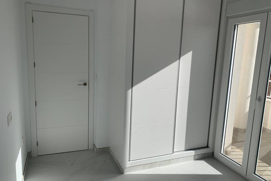 Obra Nueva - Chalet - Pinoso