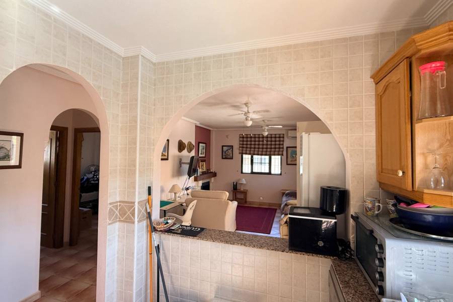 Re-sale - Villa - Hondon De Las Nieves - La Montañosa