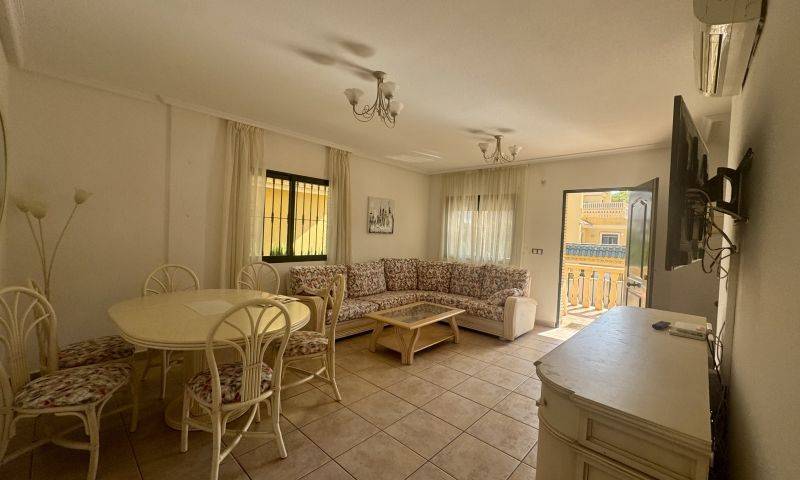 Re-sale - Villa - Villamartin