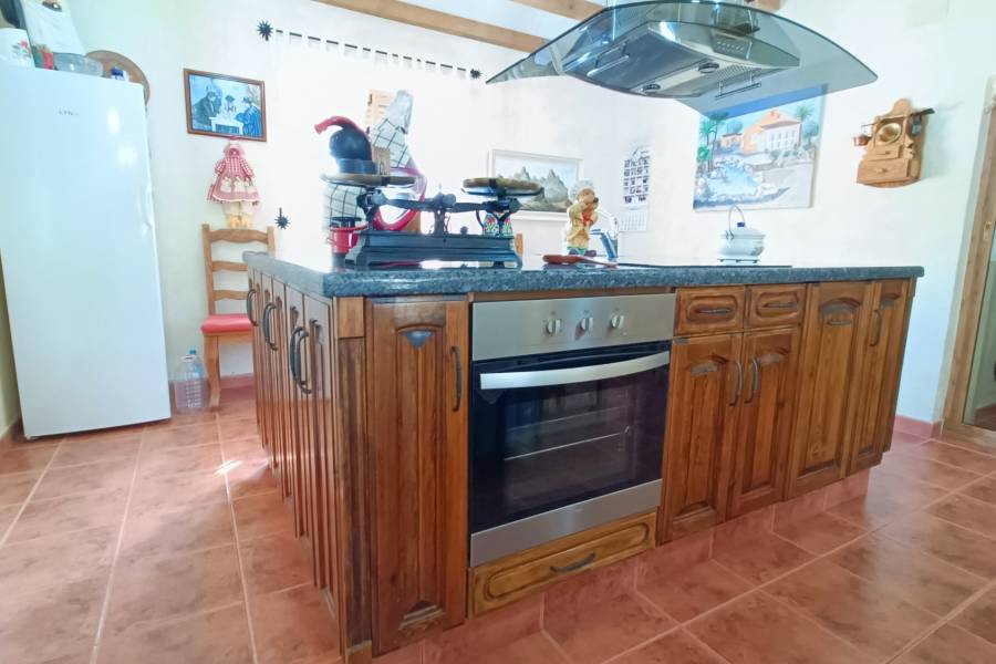 Re-sale - Country house - Hondon De Los Frailes