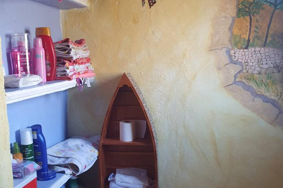 Re-sale - Country house - Hondon De Las Nieves