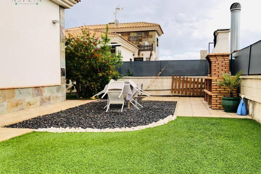 Re-sale - Villa - Aspe