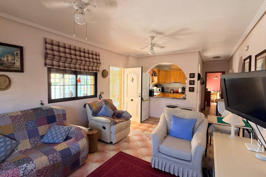 Re-sale - Villa - Hondon De Las Nieves - La Montañosa