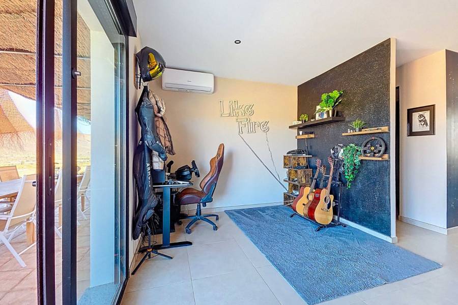 Re-sale - Country house - Hondon De Los Frailes