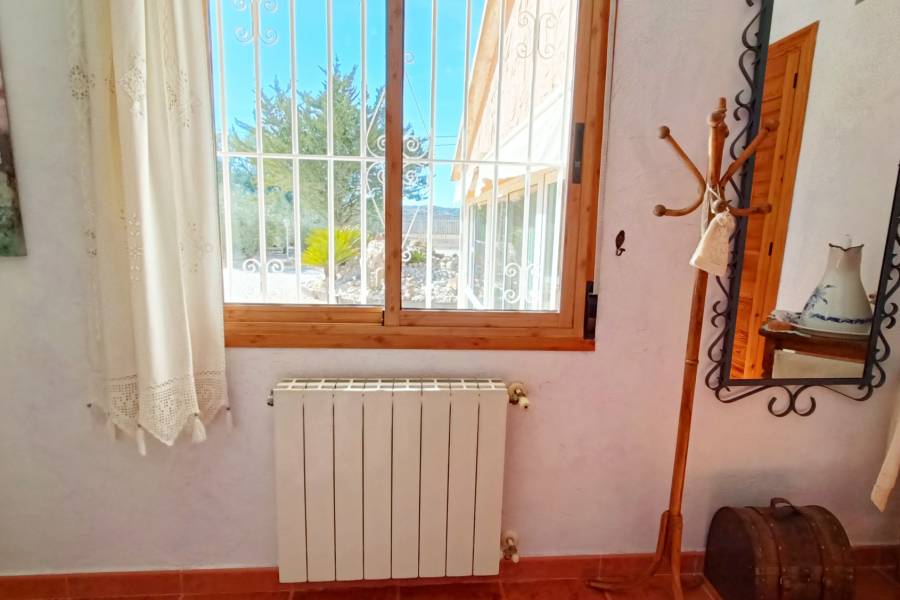 Re-sale - Country house - Hondon De Los Frailes