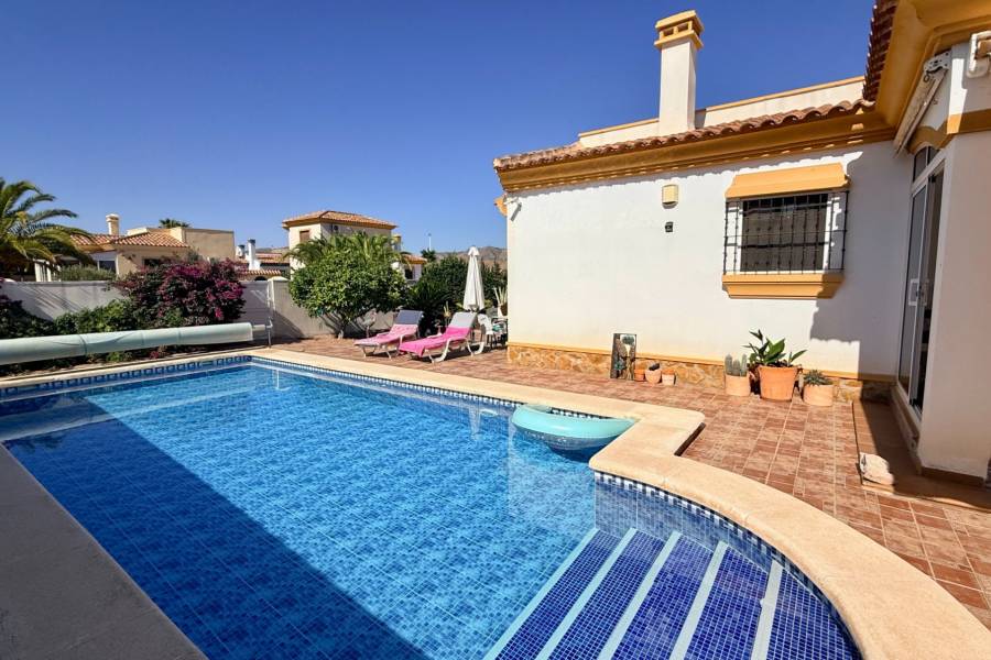 Re-sale - Villa - Hondon De Las Nieves - La Montañosa