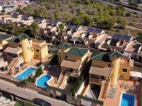 Re-sale - Villa - Villamartin