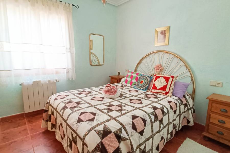 Re-sale - Country house - Hondon De Los Frailes