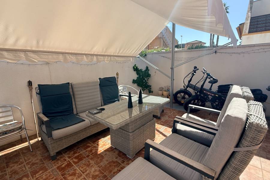 Re-sale - Villa - Hondon De Las Nieves - La Montañosa