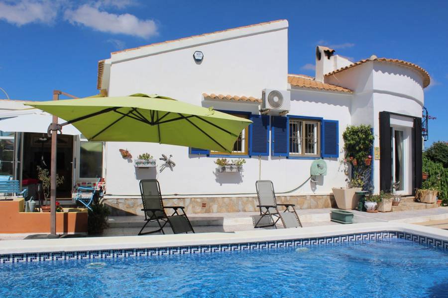 Venta - Chalet - Playa Flamenca - Alicante