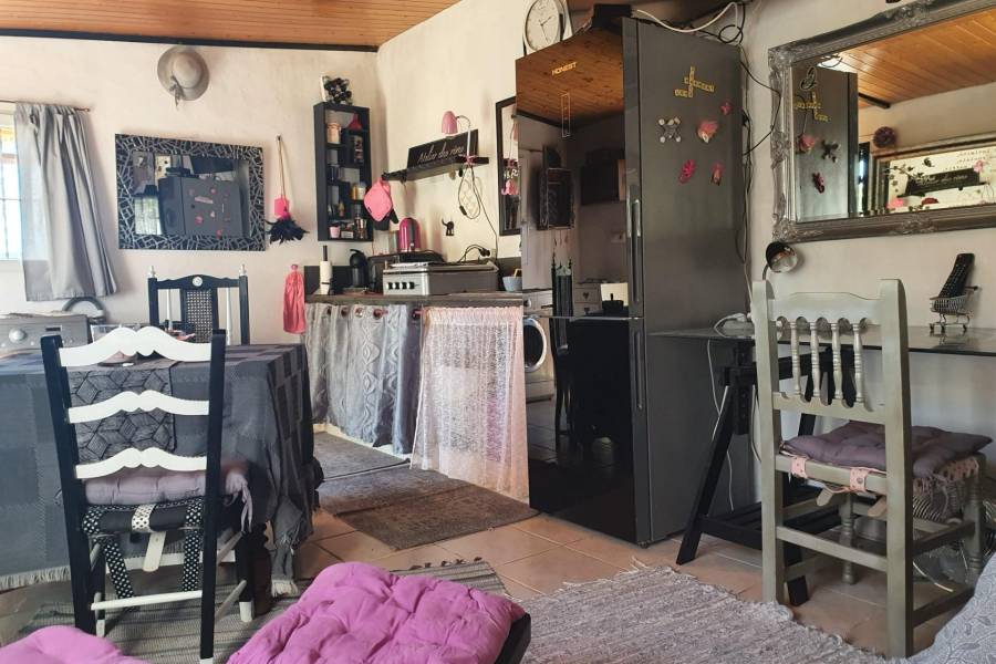 Re-sale - Country house - Hondon De Las Nieves