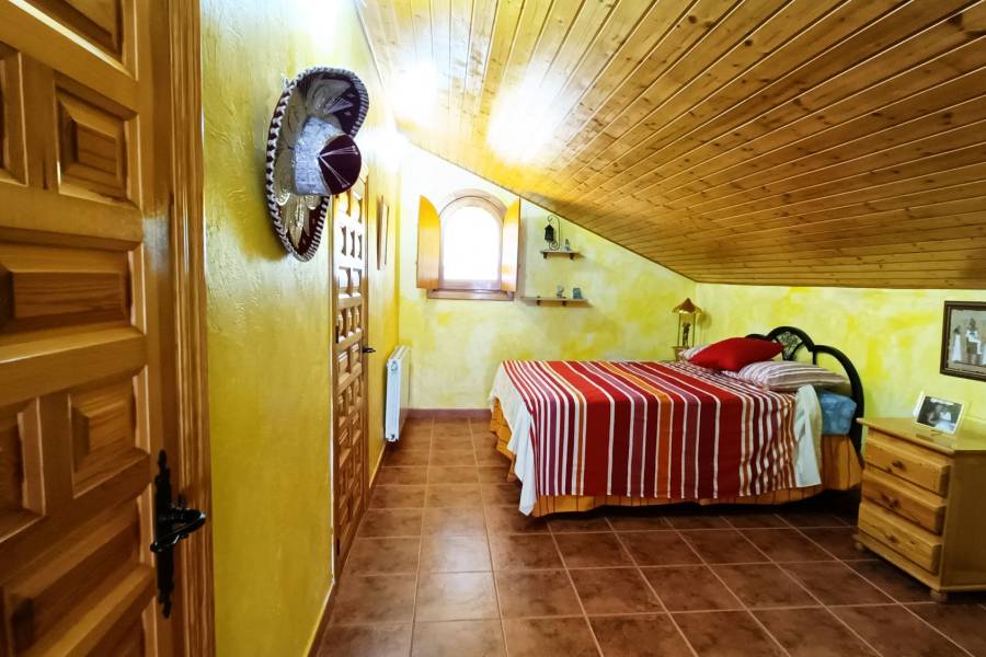 Re-sale - Country house - Hondon De Los Frailes