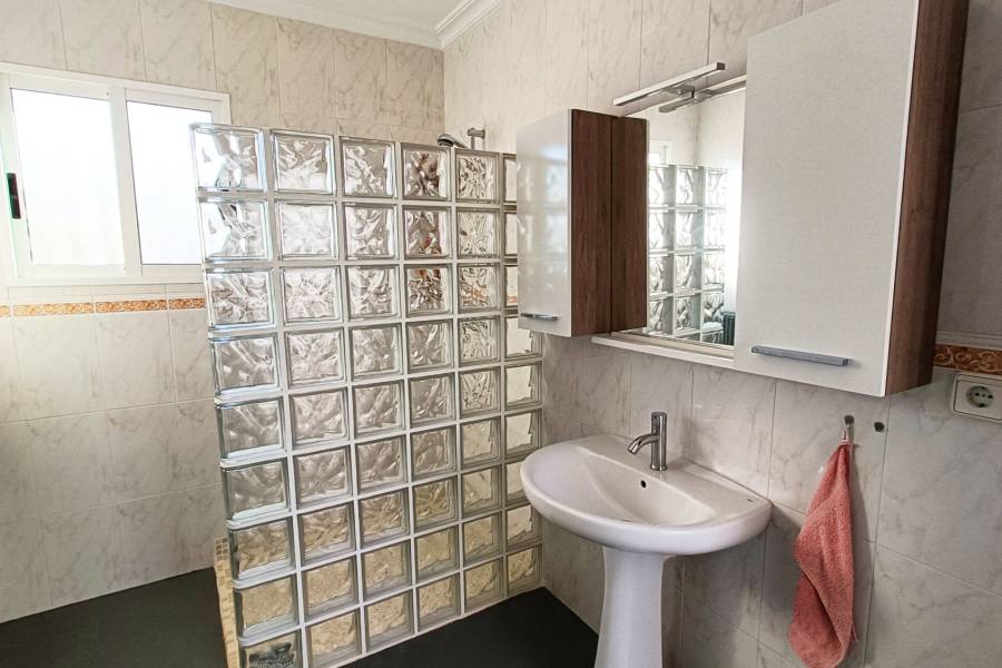 Re-sale - Country house - Hondon De Los Frailes - BARBAROJA