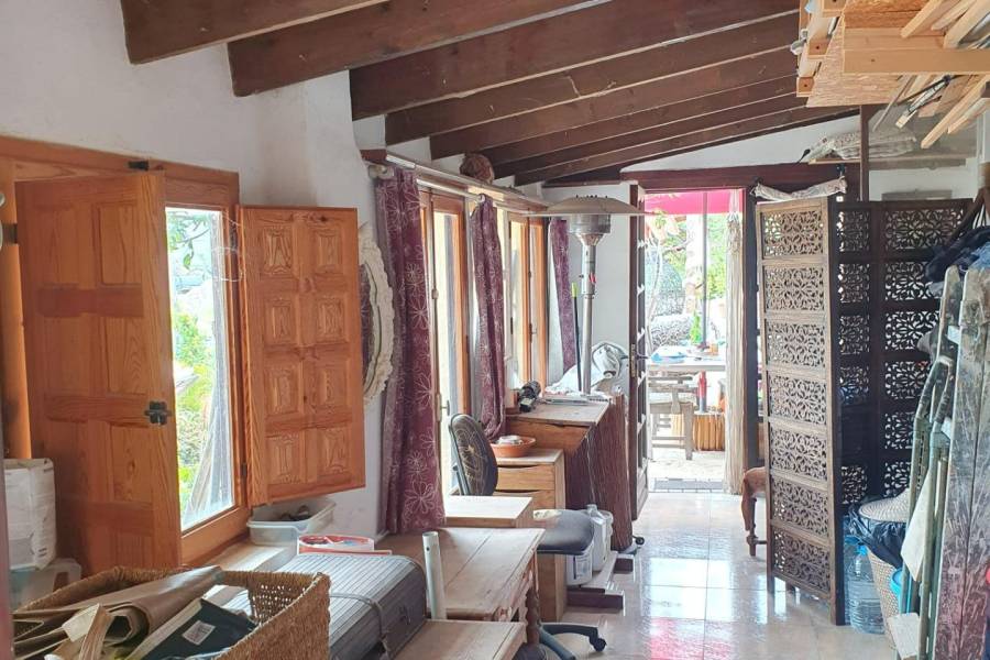 Re-sale - Country house - Hondon De Las Nieves