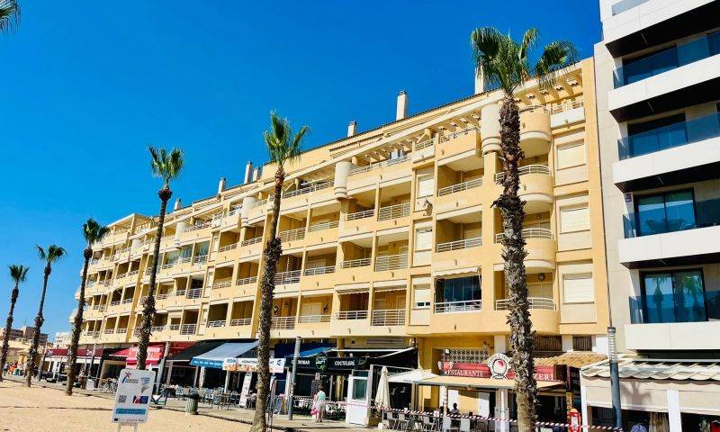Re-sale - Apartment - Torrevieja - La Mata