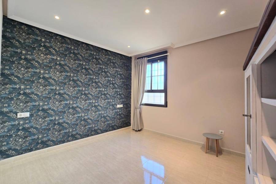 Re-sale - Flat - Hondon De Las Nieves - LA CANALOSA