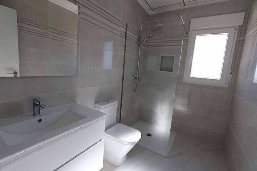 Obra Nueva - Chalet - Pinoso