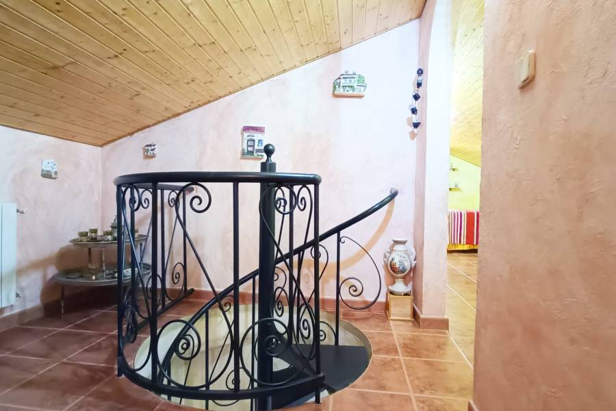 Re-sale - Country house - Hondon De Los Frailes