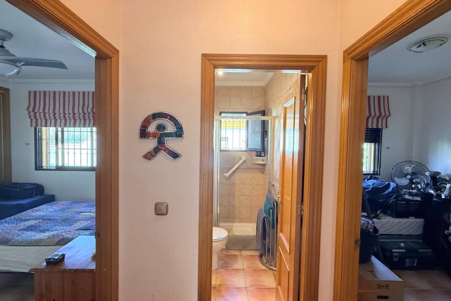 Re-sale - Villa - Hondon De Las Nieves - La Montañosa