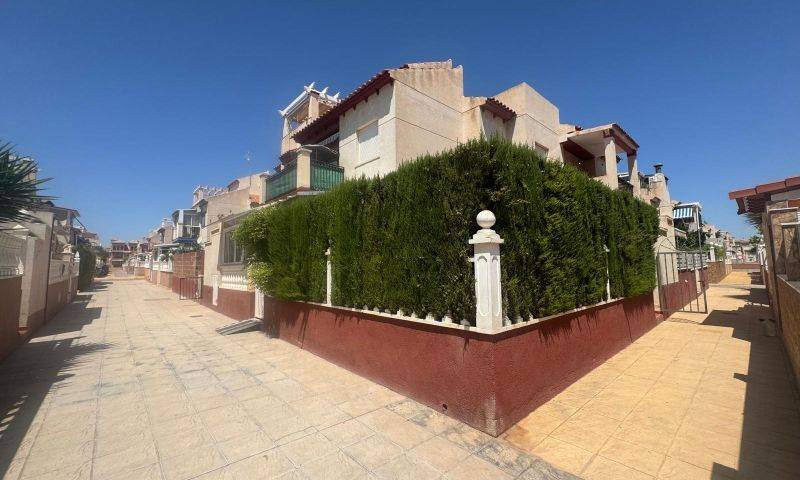 Venta - Apartamento - Playa Flamenca - Alicante