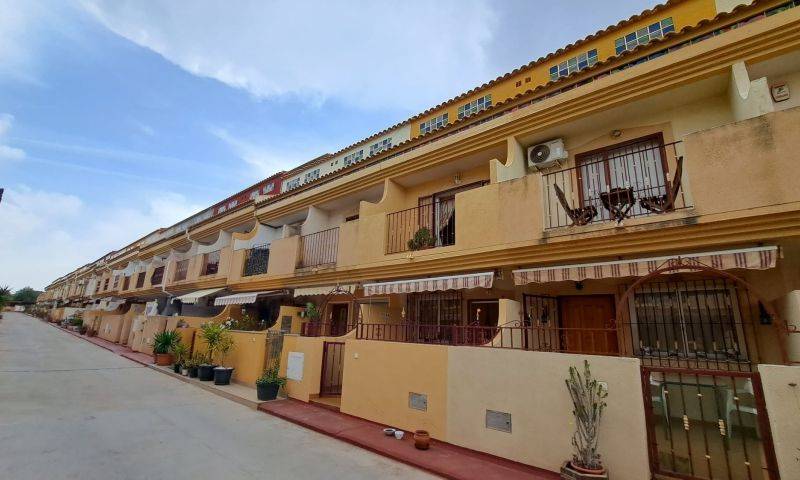 Re-sale - Duplex - Playa Flamenca - Alicante