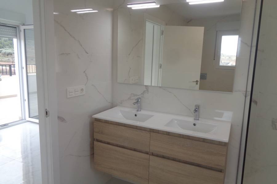 Obra Nueva - Chalet - Pinoso