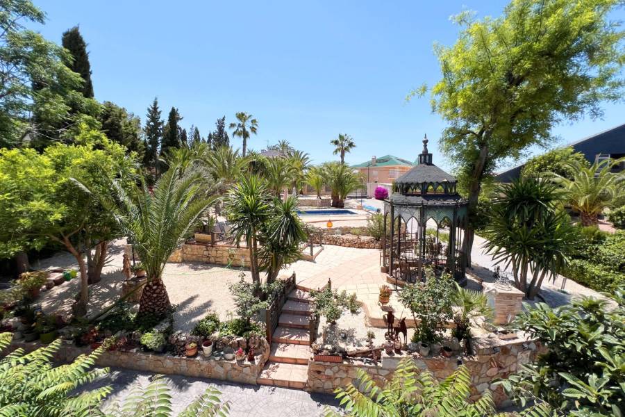 Venta - Casa de campo - Petrer