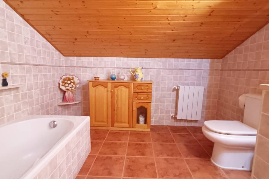 Re-sale - Country house - Hondon De Los Frailes