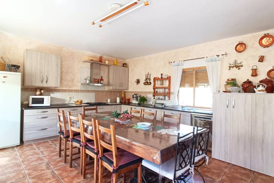 Re-sale - Country house - Hondon De Los Frailes