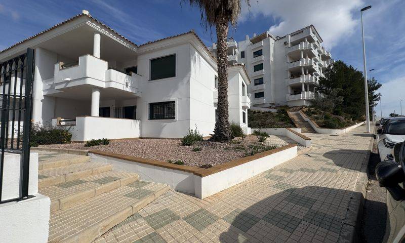 Re-sale - Apartment - Villamartin - Campoamor golf resort