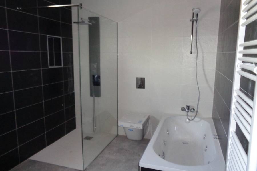 Obra Nueva - Chalet - Pinoso