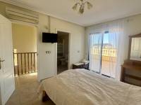 Re-sale - Villa - Villamartin