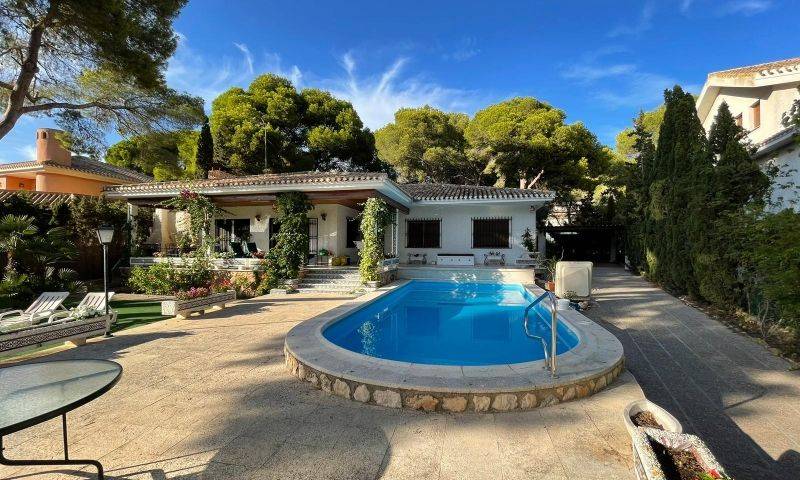 Re-sale - Villa - Campoamor