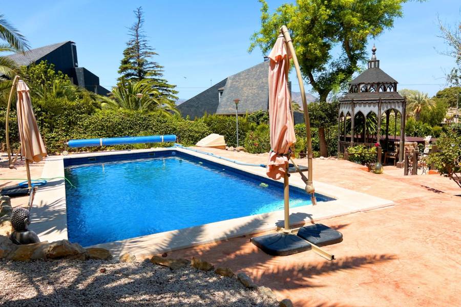 Venta - Casa de campo - Petrer