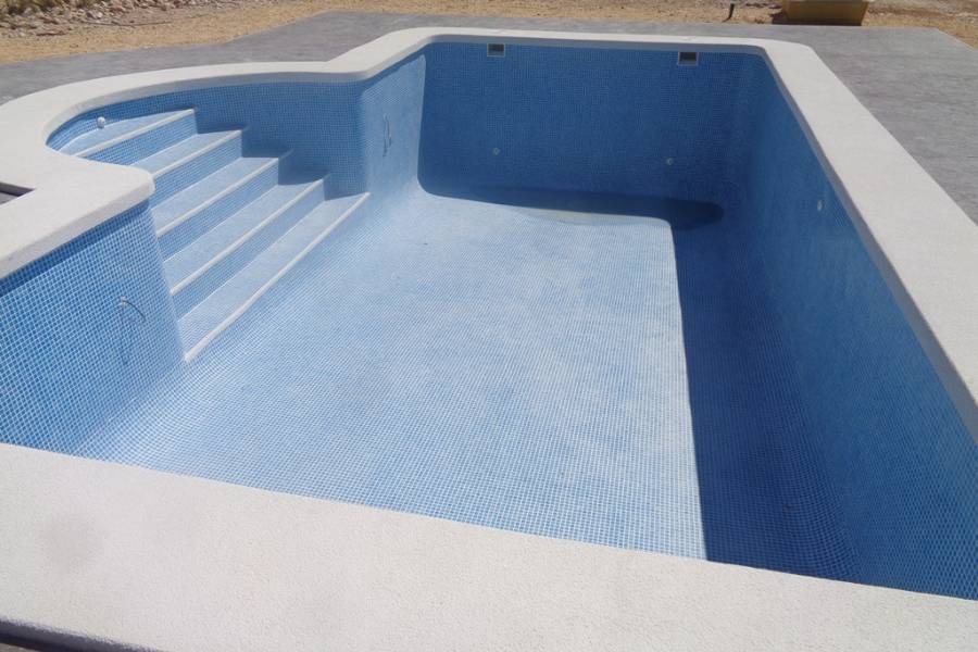 Obra Nueva - Chalet - Pinoso