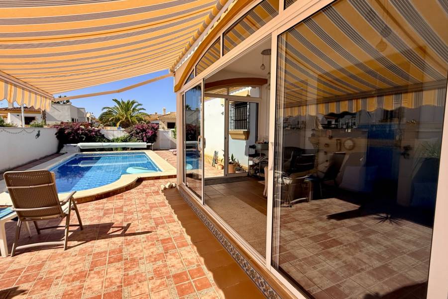 Re-sale - Villa - Hondon De Las Nieves - La Montañosa