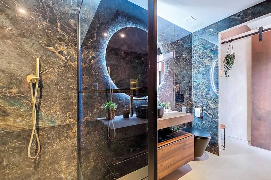 Re-sale - Country house - Hondon De Los Frailes