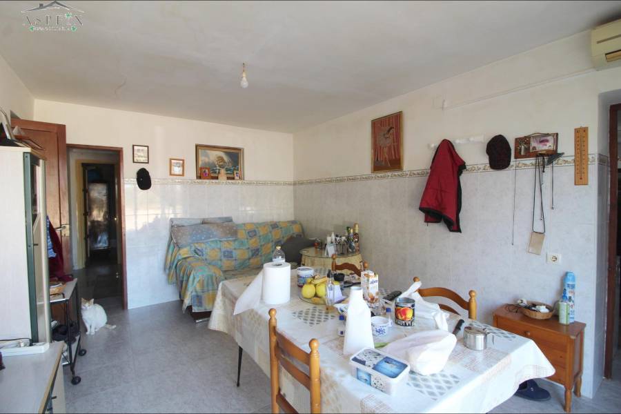 Re-sale - Country house - La Hoya - Countryside