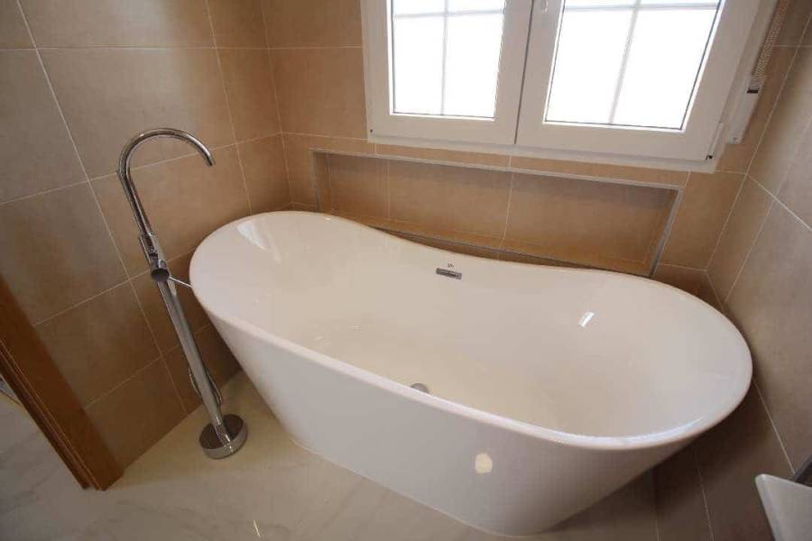 Obra Nueva - Chalet - Pinoso