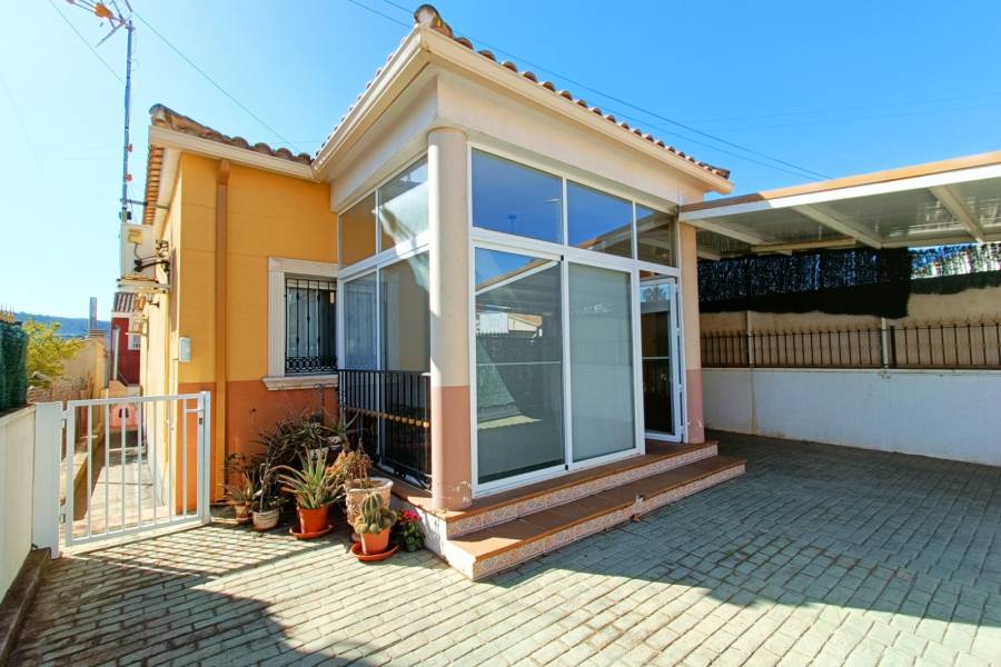 Re-sale - Villa - Hondon De Los Frailes