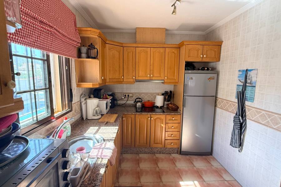 Re-sale - Villa - Hondon De Las Nieves - La Montañosa