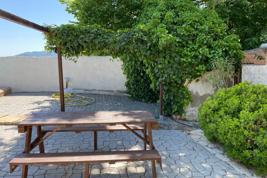 Re-sale - Country house - Monovar