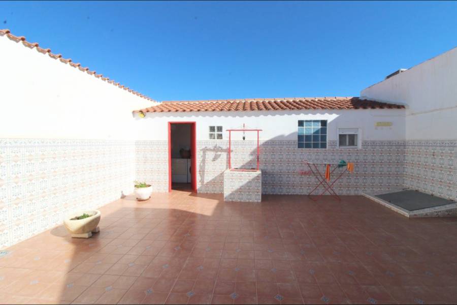 Re-sale - Country house - Hondon De Los Frailes