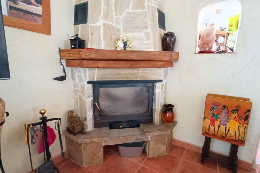 Re-sale - Country house - Hondon De Los Frailes