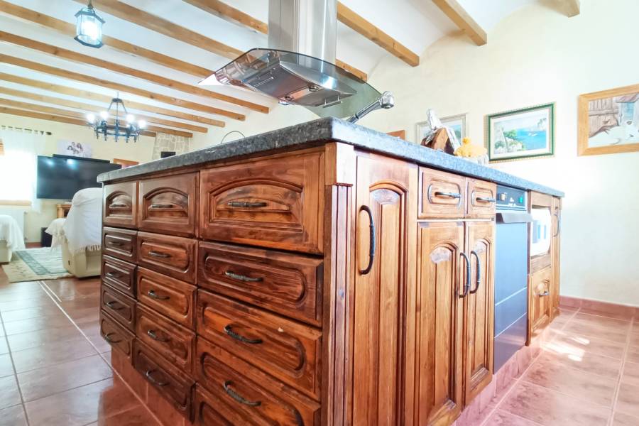 Re-sale - Country house - Hondon De Los Frailes