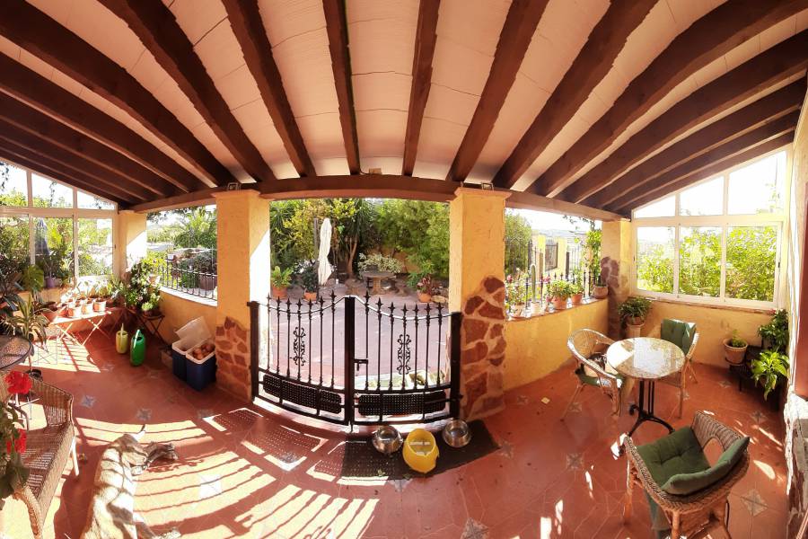 Re-sale - Country house - Barbarroja