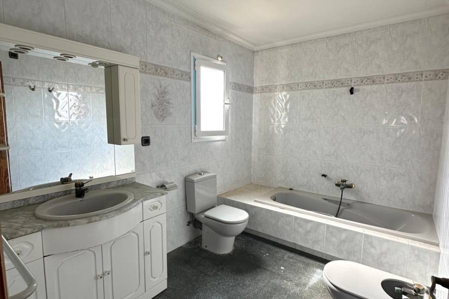 Re-sale - Flat - Monforte Del Cid